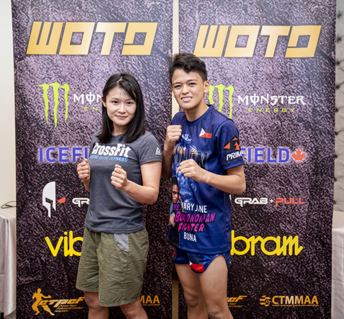 ▲吳巧貞(左)對手菲律賓的Mary Jane Buma。（圖／中華綜合格鬥協會提供）