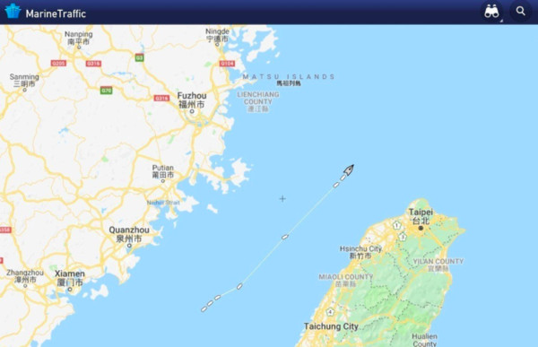 ▲▼美國2艘作戰艦於28日航經台灣海峽，在航行中開啟自動船位回報系統（AIS），在民間船艦船航跡app MarineTraffic上。（圖／翻攝MarineTraffic）