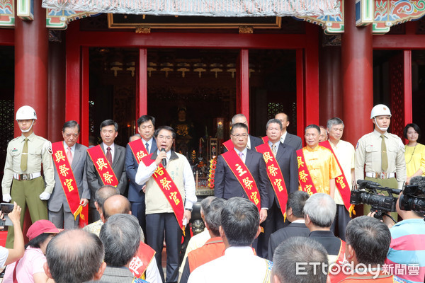 ▲為紀念鄭成功來台358週年，在延平郡王祠舉辦中樞祭典，由內政部長徐國勇擔任主祭官，台南市長黃偉哲等人擔任陪祭官。（圖／記者林悅翻攝，下同）