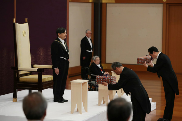 ▲▼日本新天皇德仁進行即位儀式，也代表令和時代的開始。（圖／路透） 