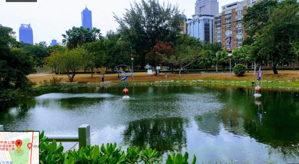 ▲▼原本乾淨的高雄中央公園。（圖／翻攝自google街景）