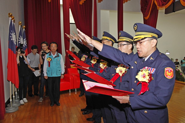 ▲▼ 嘉義縣警察局高階警官人事異動，五分局長及主任秘書、督察長全換人。（圖／嘉義縣政府提供，下同）