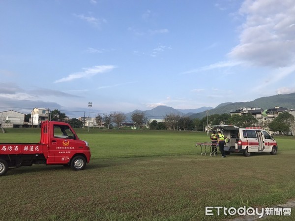 ▲陳柏峰先生捐贈消防局四輪傳動小貨車，可執行山難搜救、水域救援等各類救災需求。（圖／花蓮縣消防局提供，下同）