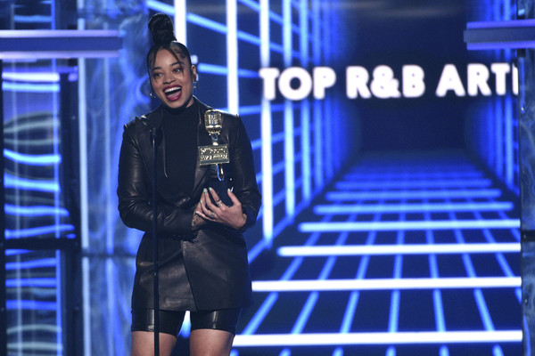 ▲艾拉邁（Ella Mai）奪得告示牌音樂獎最佳R&B歌手。（圖／達志影像／美聯社） 