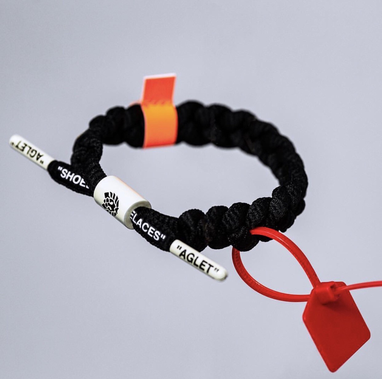 Off white clearance sues rastaclat