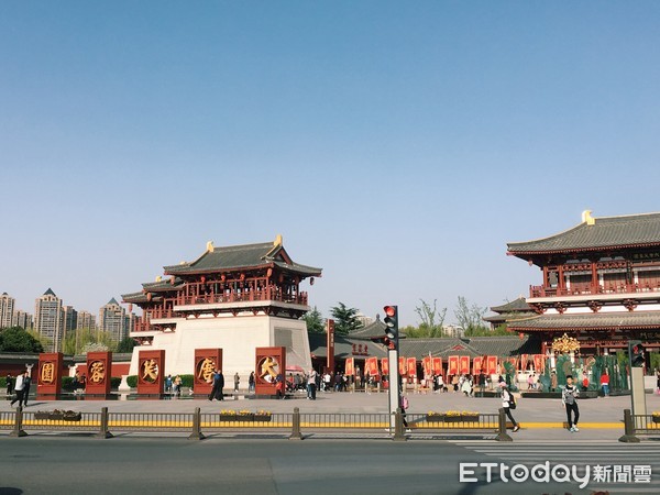 一秒穿越回盛唐！中國第一個全仿唐建築的文化主題公園| ETtoday旅遊雲
