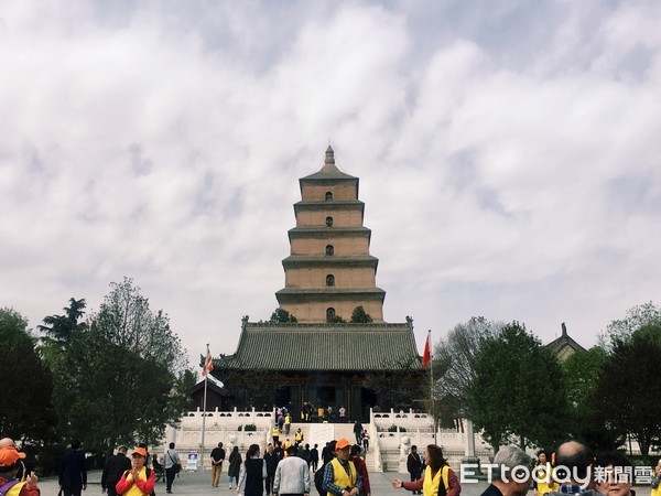 ▲▼西安大慈恩寺大雁塔、大唐不夜城。（圖／記者謝璩安攝）