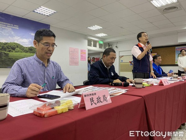 ▲ 侯友宜走訪樹林基層 與里長座談助解決地方大小事。（圖／新北市民政局提供）