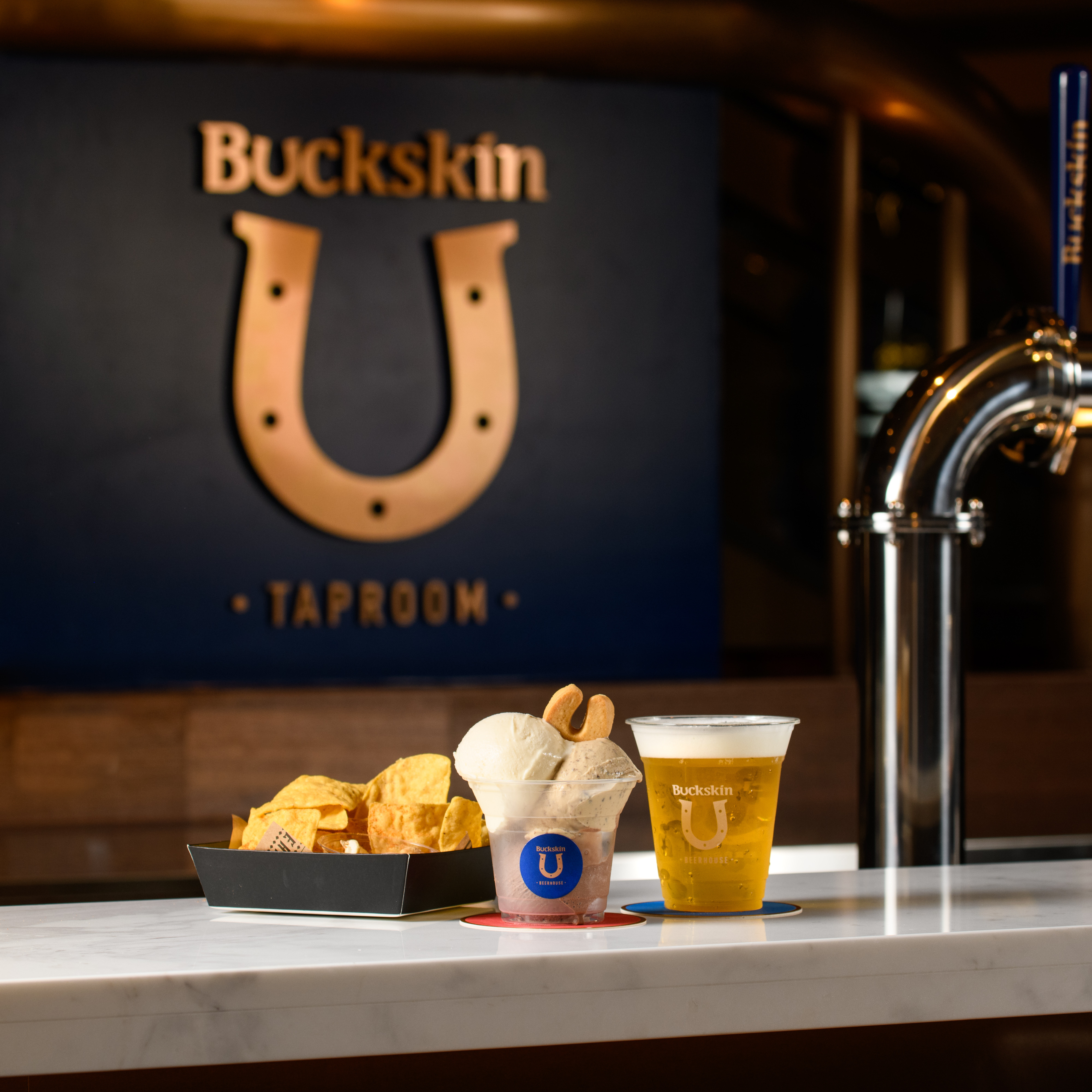 ▲台北101 Buckskin Taproom柏克金啤酒吧。（圖／金車提供）