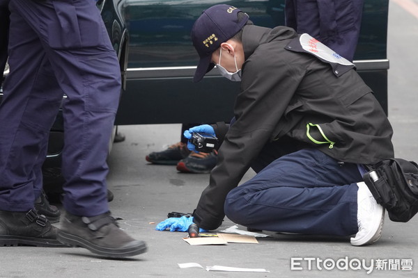 ▲▼葉姓通緝犯遇到警方攔查，不但不願配合，還企圖衝撞警員，遭開8槍後逮捕             。（圖／記者陳以昇翻攝）