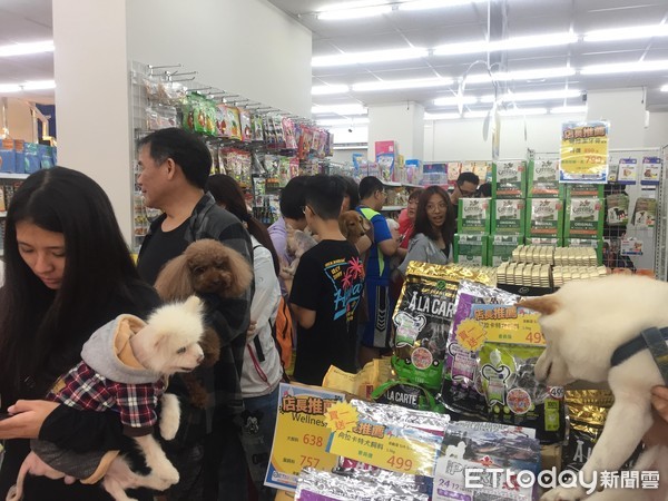 ▲東森寵物雲三重中正北店。（圖／記者陳靜攝）