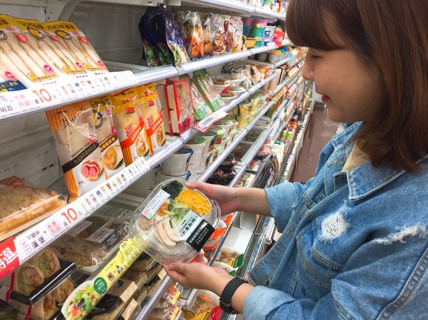 ▲▼7-ELEVEN攜手日本第一烏龍麵品牌「丸亀製麵」推兩款聯名料理             。（圖／業者提供）