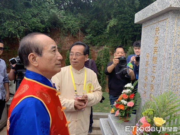 ▲▼ 王金平登陸,王金平祭祖。（圖／記者蔡紹堅攝）