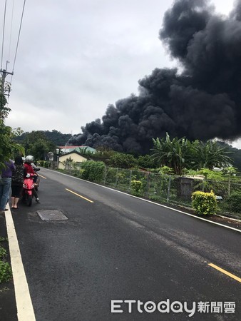 ▲台中后里火災。（圖／記者陳玉翻攝）