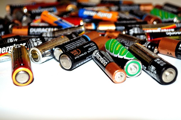 ▲▼替換電池,乾電池,電池。（圖／取自免費圖庫Pixabay）
