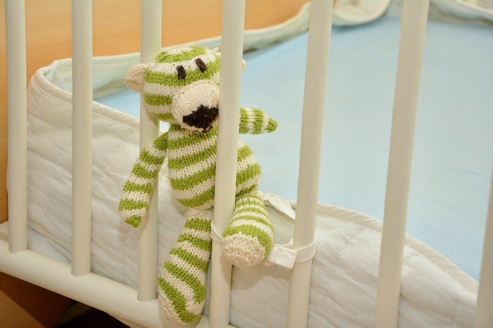 ▲▼嬰兒床。（圖／pixabay）