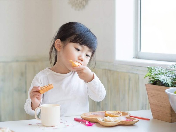 ▲從 0 歲開始教！學習日本媽媽的聰明育兒術，養出不挑食有責任感的孩子。（圖／女子學提供）