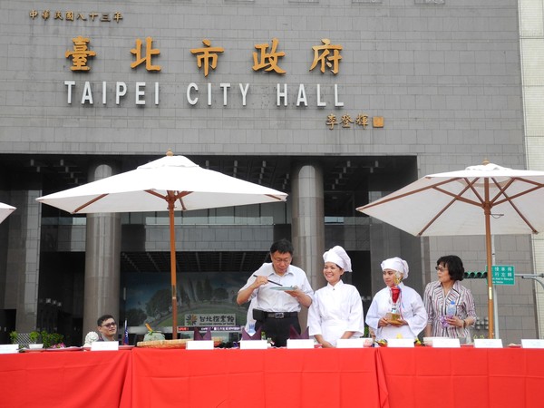 ▲Lisa在台北市政府辦的廚藝大賽上拿到第一名。（圖／Lisa泰式美食提供）