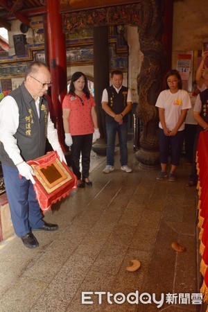 ▲▼  新港奉天宮開台媽祖駐台400年，馨護台灣騎島平安，環台賜福活動擲杯典禮。（圖／新港奉天宮提供，下同）