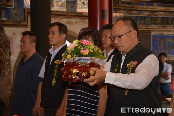 ▲▼  新港奉天宮開台媽祖駐台400年，馨護台灣騎島平安，環台賜福活動擲杯典禮。（圖／新港奉天宮提供，下同）