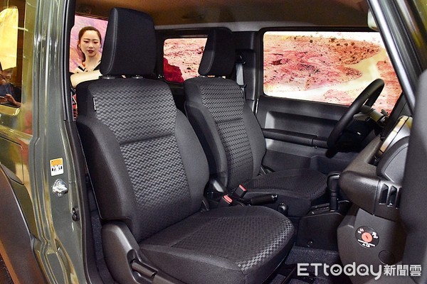 車子還沒上市，年度配額就宣告完售　Suzuki全新Jimny「74.8萬元」在台上市（圖／記者游鎧丞攝）