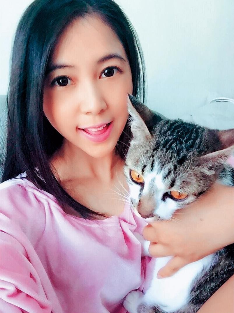 ▲去年林宇輝投資Mini開設寵物精品旅館，讓喜歡小動物的她可以每天跟貓兒子一起上班。（圖／讀者提供）