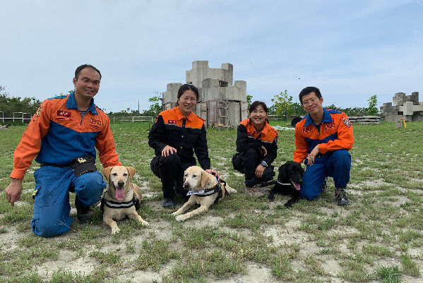 ▲▼ 搜救犬祥和光榮退伍。（圖／翻攝自「台東縣消防局」）