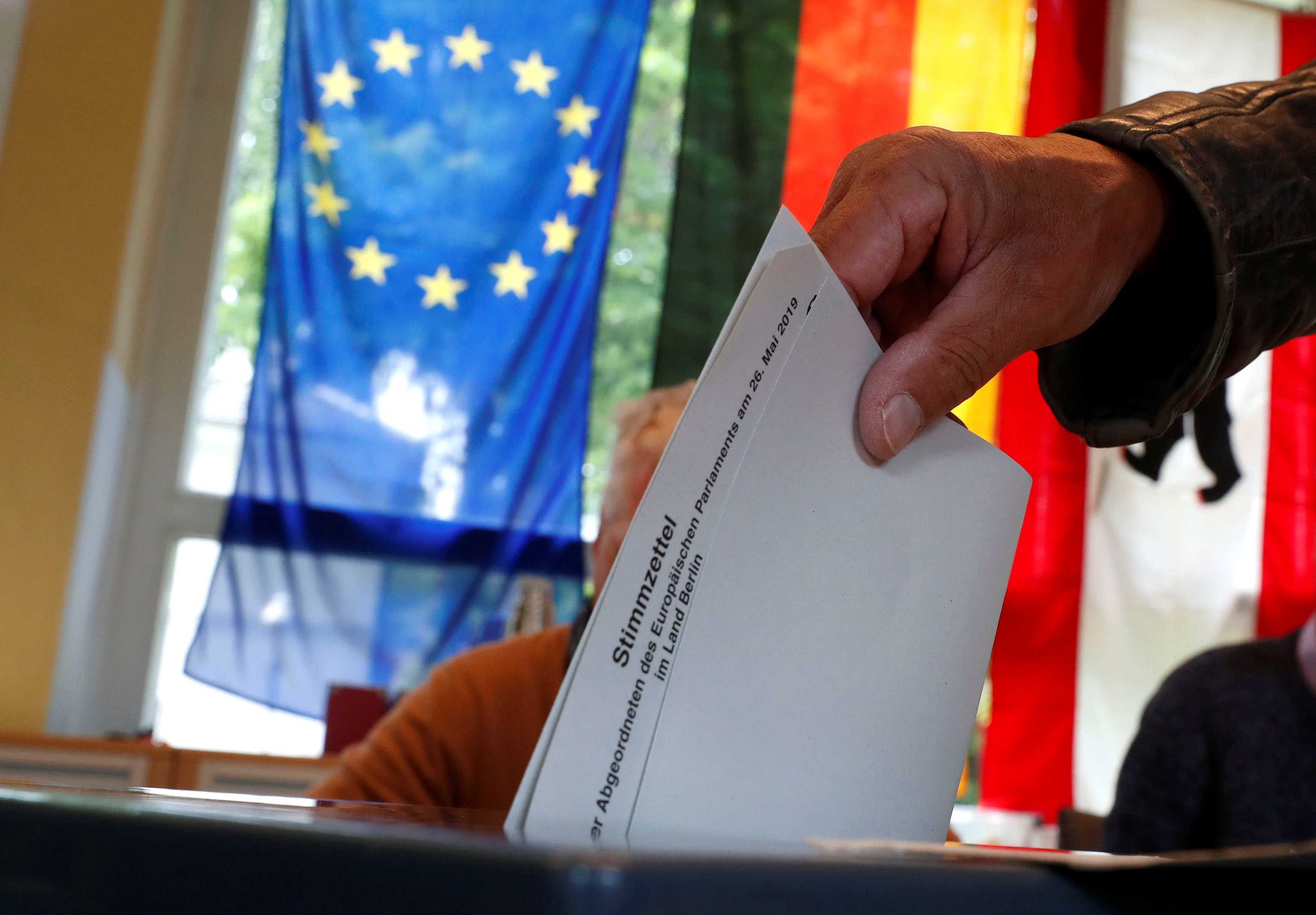 Рекордная явка на выборах. Европейские избиратели.