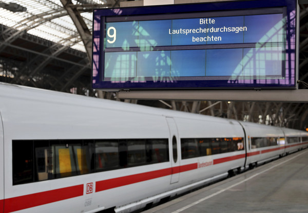 ▲▼ 北韓「好想哭」勒索軟體入侵全球，德國萊比錫(Leipzig)的一個火車站也遭到攻擊。（圖／達志影像／美聯社）