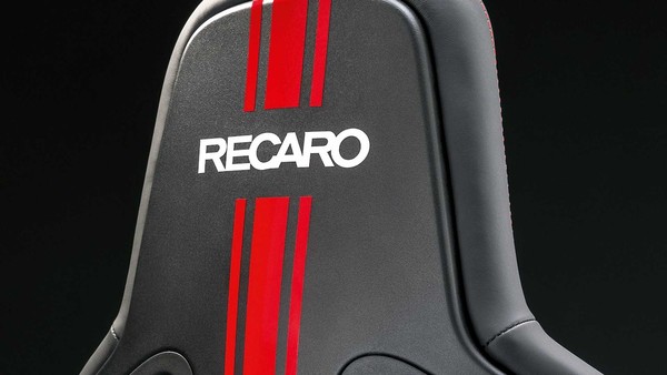 ▲▼Recaro推出「紐伯林」Nurburgring Sportster CS賽車座椅。（圖／翻攝自Recaro）