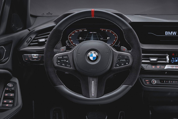 ▲告別後輪驅動！BMW 1系列大改款亮相　大鼻孔同步上身。（圖／翻攝自BMW）
