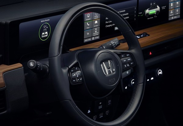 電動小可愛Honda e席捲歐洲市場　獨排眾議採用數位後視鏡（圖／翻攝自Honda）