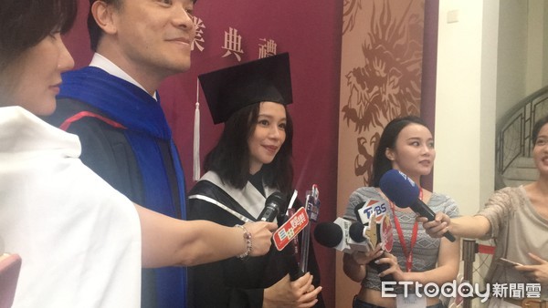 ▲▼徐若瑄世新大學上海境外碩士在職專班畢業了。（圖／記者林映妤攝）