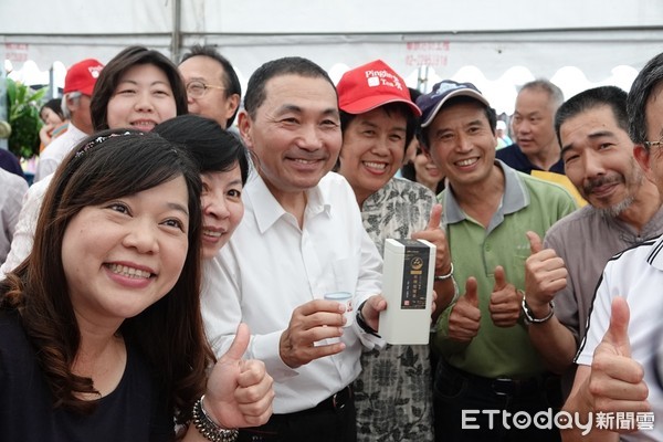 ▲ 比黃金還貴！坪林冠軍包種茶 一台斤飆一百萬元：史上最高。（圖／新北市農業局提供）