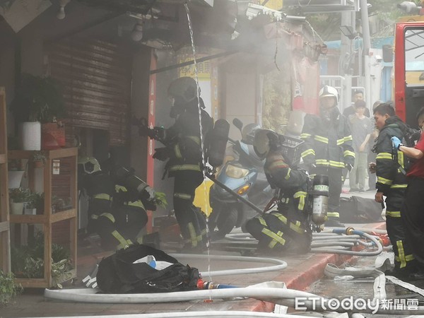 ▲▼   內湖火警          。（圖／記者黃彥傑攝）