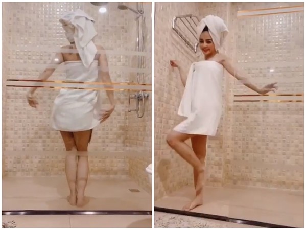 ▲克拉塔（Kratae R Siam）穿浴巾跳舞。（圖／翻攝自克拉塔Instagram）