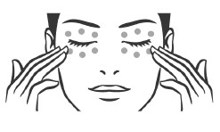 ▲3招亮眼按摩法告別黑眼圈浮腫和細紋。（圖／品牌提供）