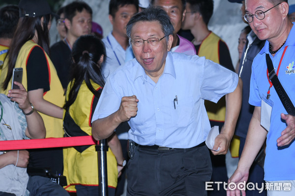 ▲台北市長柯文哲出席端午嘉年華開幕典禮。（圖／記者林敬旻攝）