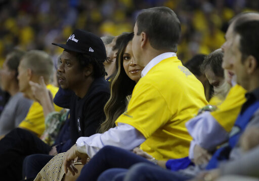 ▲勇士老闆拉卡柏、老闆娘柯蘭、天后碧昂絲。（圖／達志影像／美聯社）