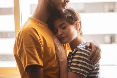情侶身高差越多越幸福！　研究：男生越高大　越容易「激起保護慾」