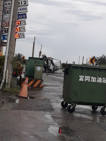 台東富岡加油站車禍（圖／翻攝自Facebook／台東大小事（108年））