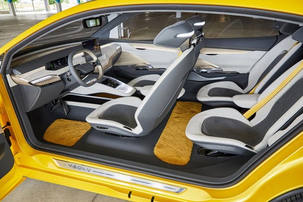 售價可望壓在150萬元以內　Skoda首款電動車「Vision iV」官圖曝光（圖／翻攝自Skoda）