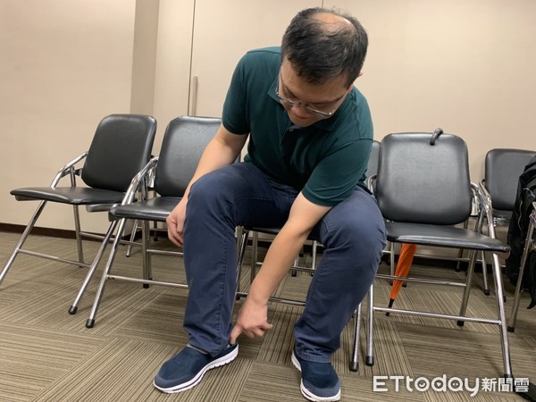 ▲肝硬化腹水陰囊像葡萄柚。（圖／記者嚴云岑攝）