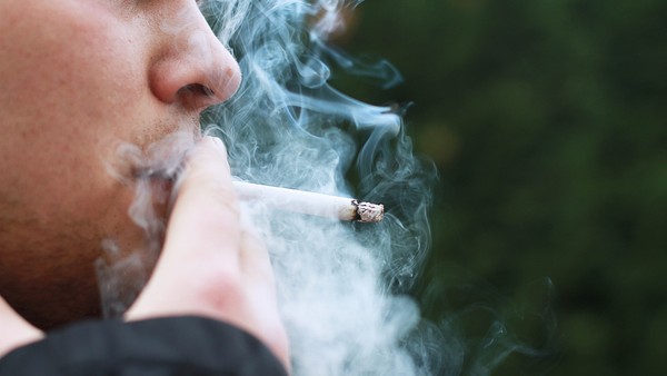 ▲抽菸,吸菸,肺癌,尼古丁。（圖／取自免費圖庫Pixabay）