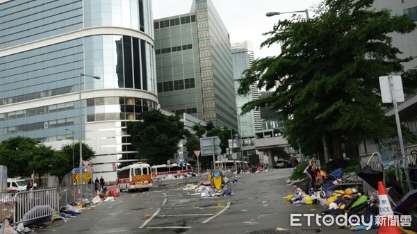 ▲▼香港反送中，街道空警、警備。（圖／記者吳奕靖攝）