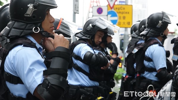 ▲▼香港反送中，街道空警、警備。（圖／記者吳奕靖攝）