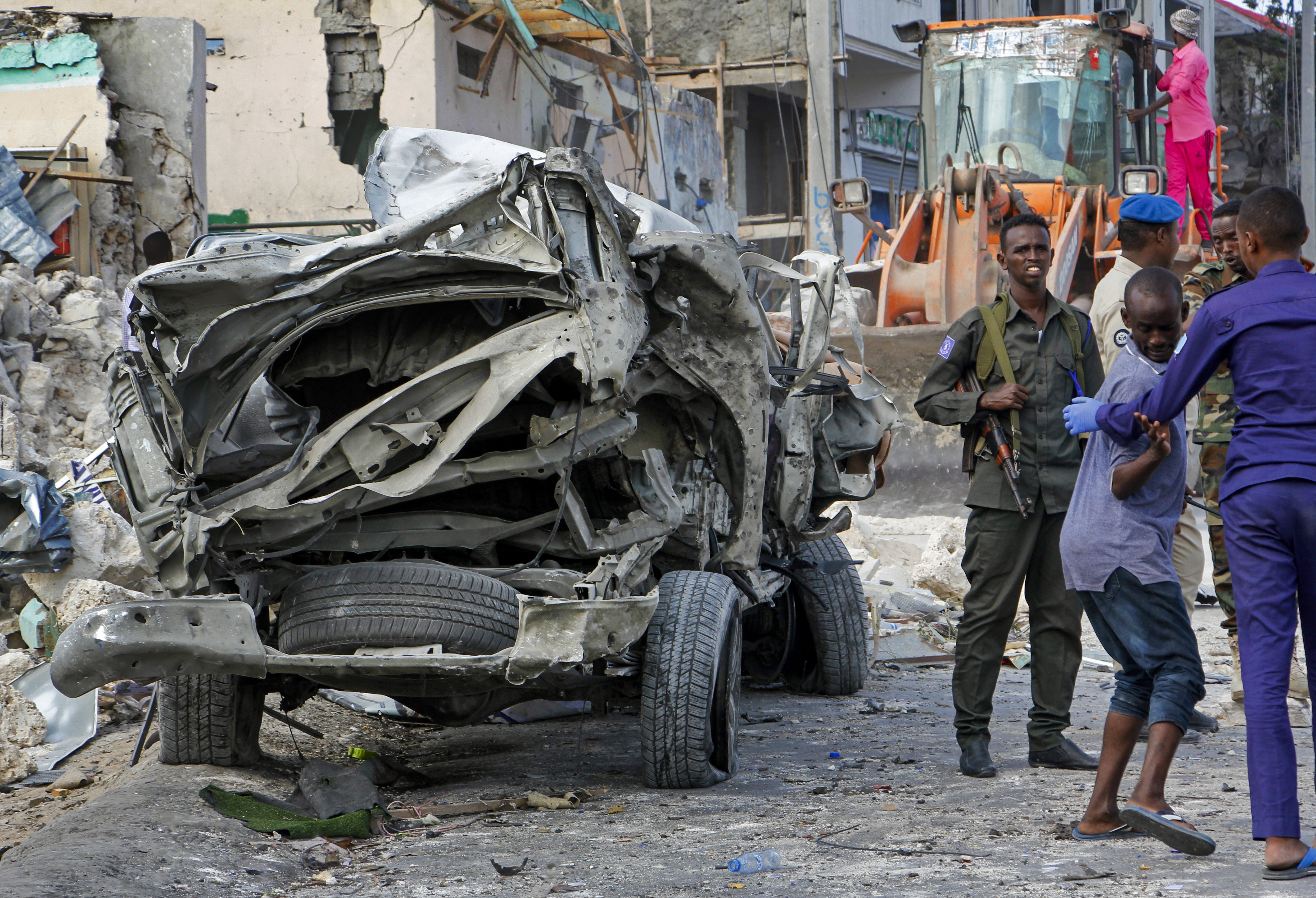 ▲▼索馬利亞首都「連續2起汽車爆炸案」　至少8死16傷。（圖／達志影像／美聯社）