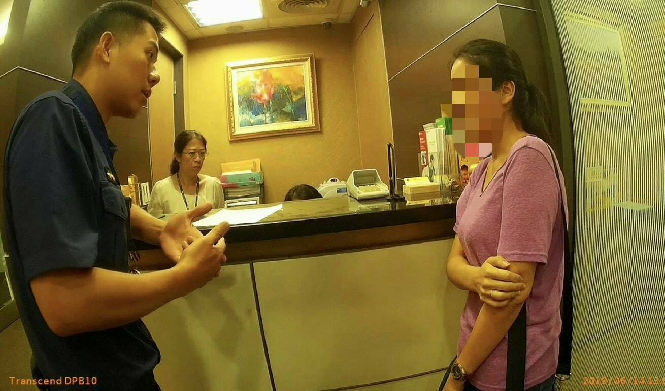 輕熟女網路尋愛險遭假美國阿富汗大兵詐財 Ettoday地方新聞 Ettoday新聞雲