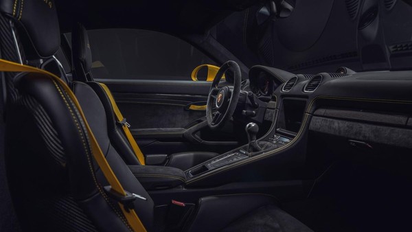 ▲保時捷推出718 Boxster Spyder、718 Cayman GT4雙門跑車。（圖／翻攝自Porsche）