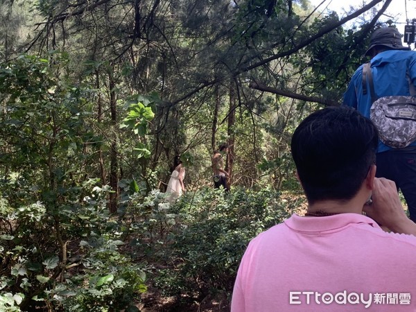 ▲▼「在不瘋狂就等死」在白沙灣拍攝廣告。（圖／記者許逸群攝）